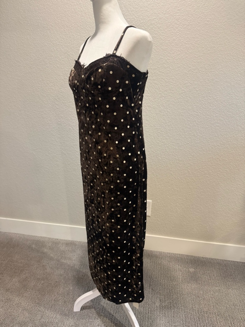 Commense Velvet Polka Dot Lace-Trim Cami Midi Dress - Picture 4 of 12